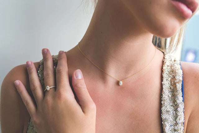 AURORA GLOW PENDANT GOLD