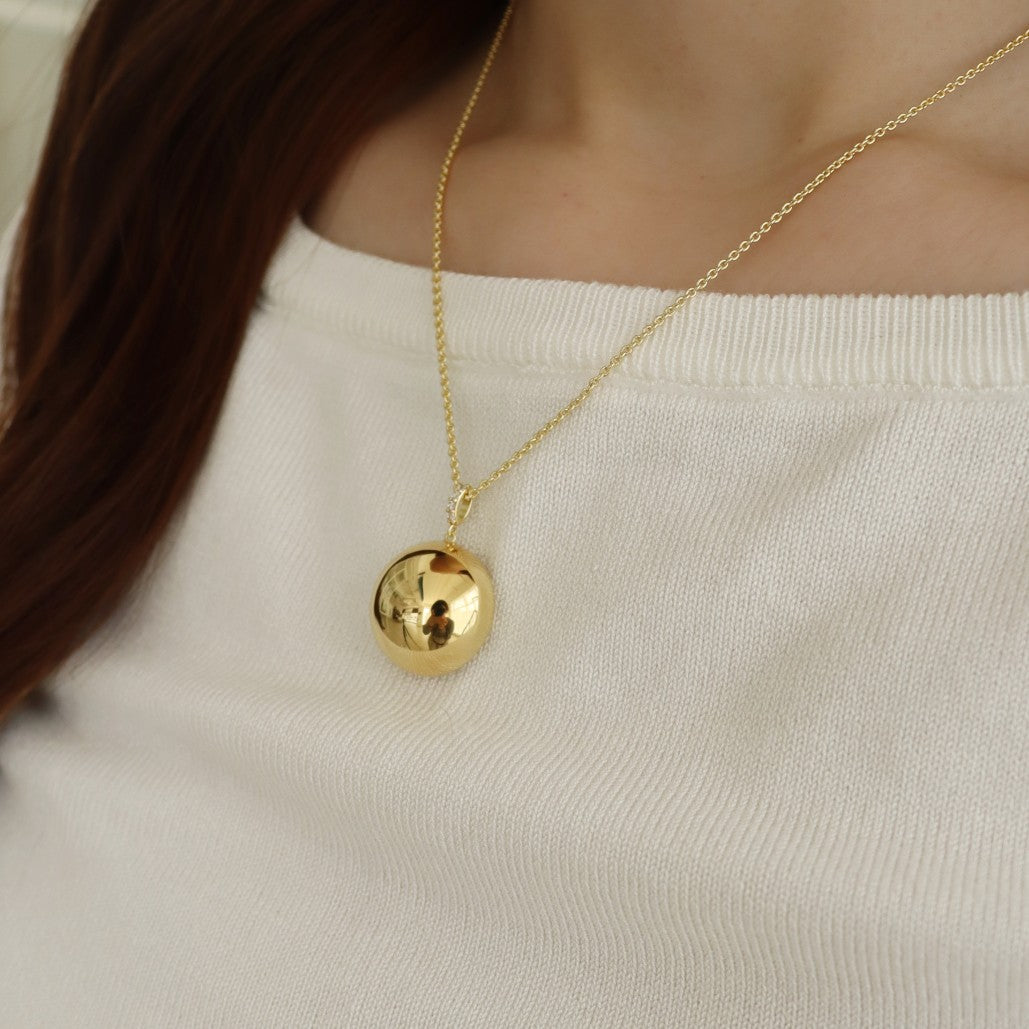 Gisser 'Modern Icon' Gold Large Bead Necklace