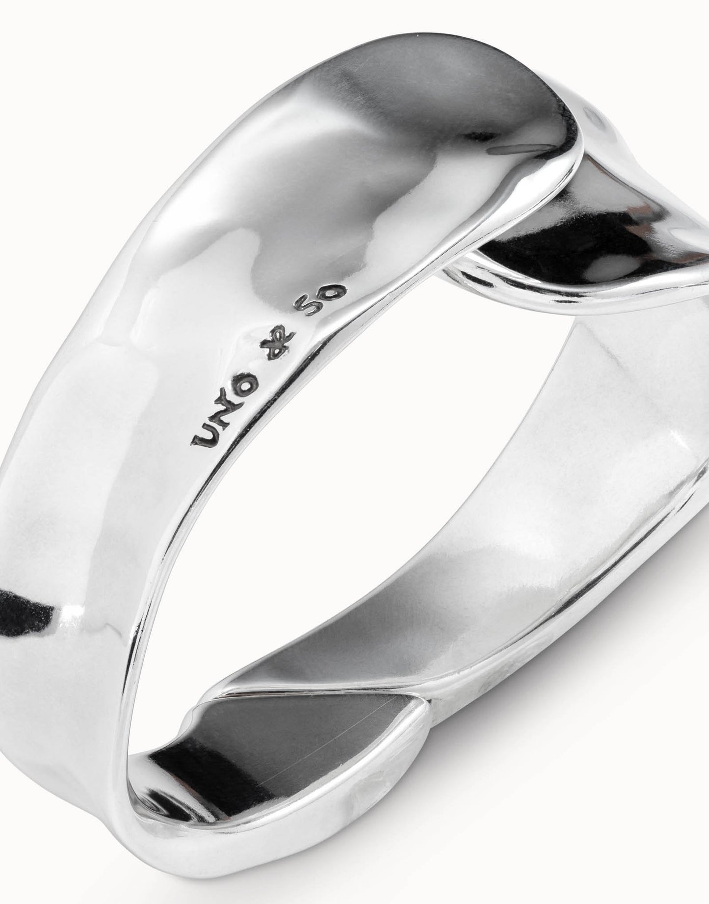 Silver Waves shaped bangle