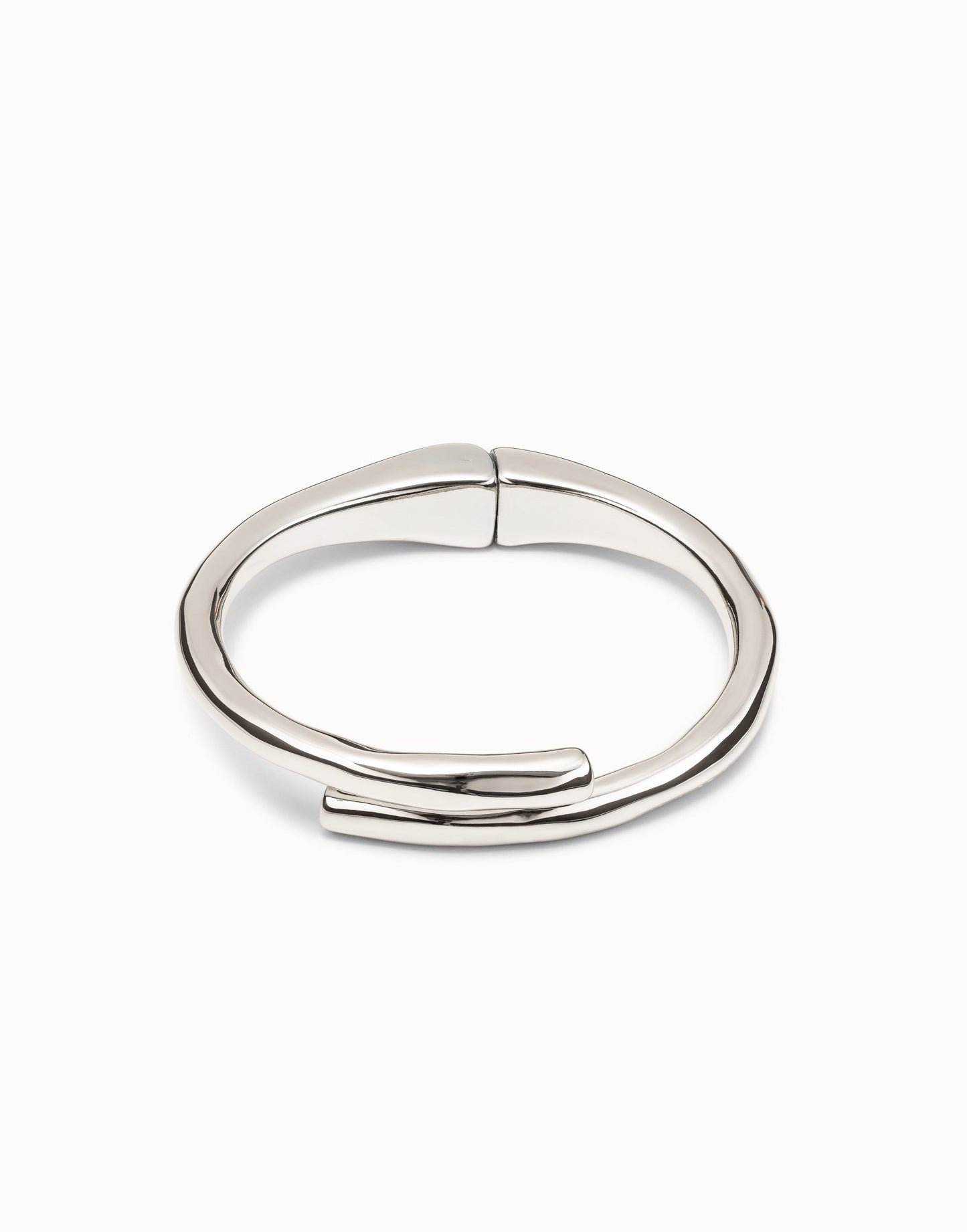 Silver Tubular shaped bangle