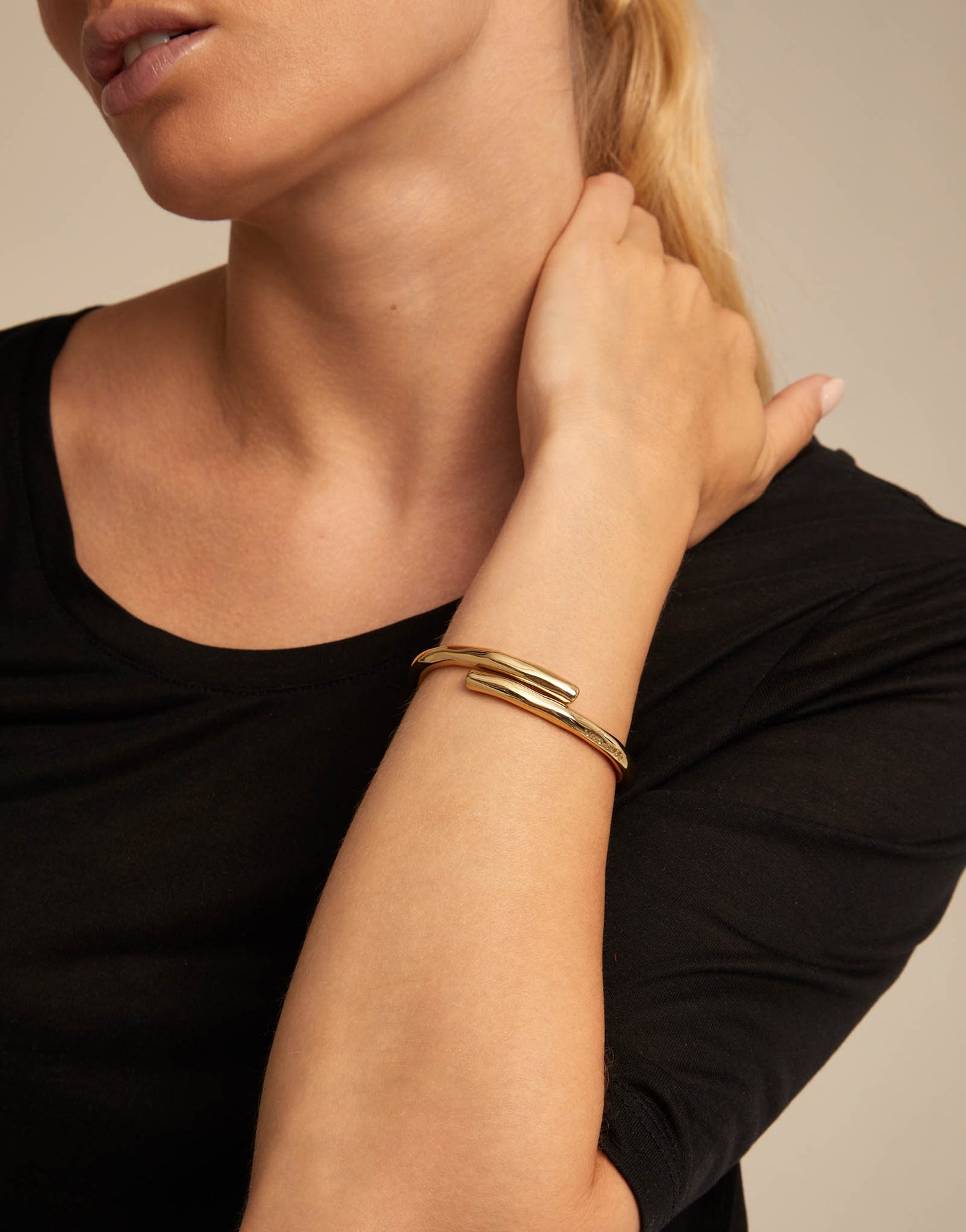 Golden Tubular shaped bangle