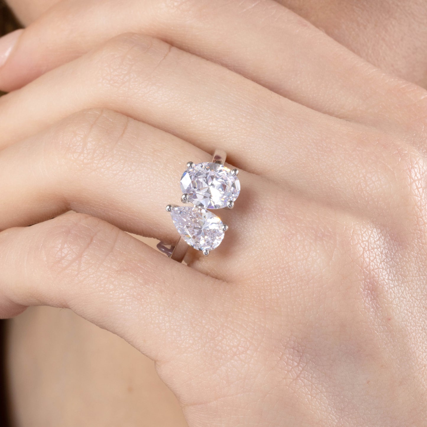 Platinum 'Toi et Moi' diamond ring