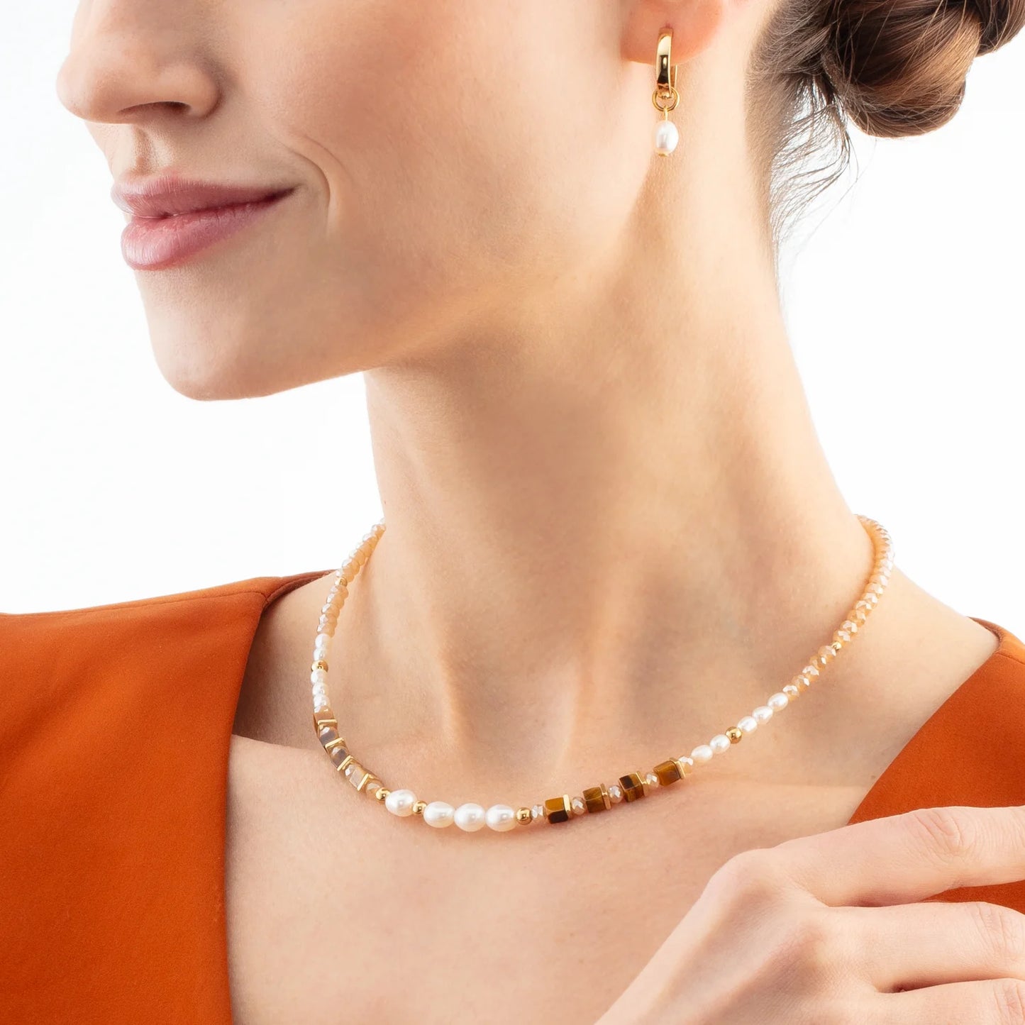 Necklace Cosmic Pearls deep gold