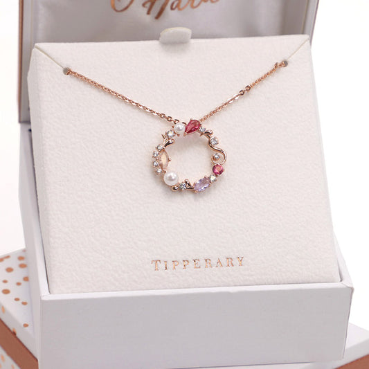 Maureen O'Hara Vintage Wreath Rose Gold Pendant