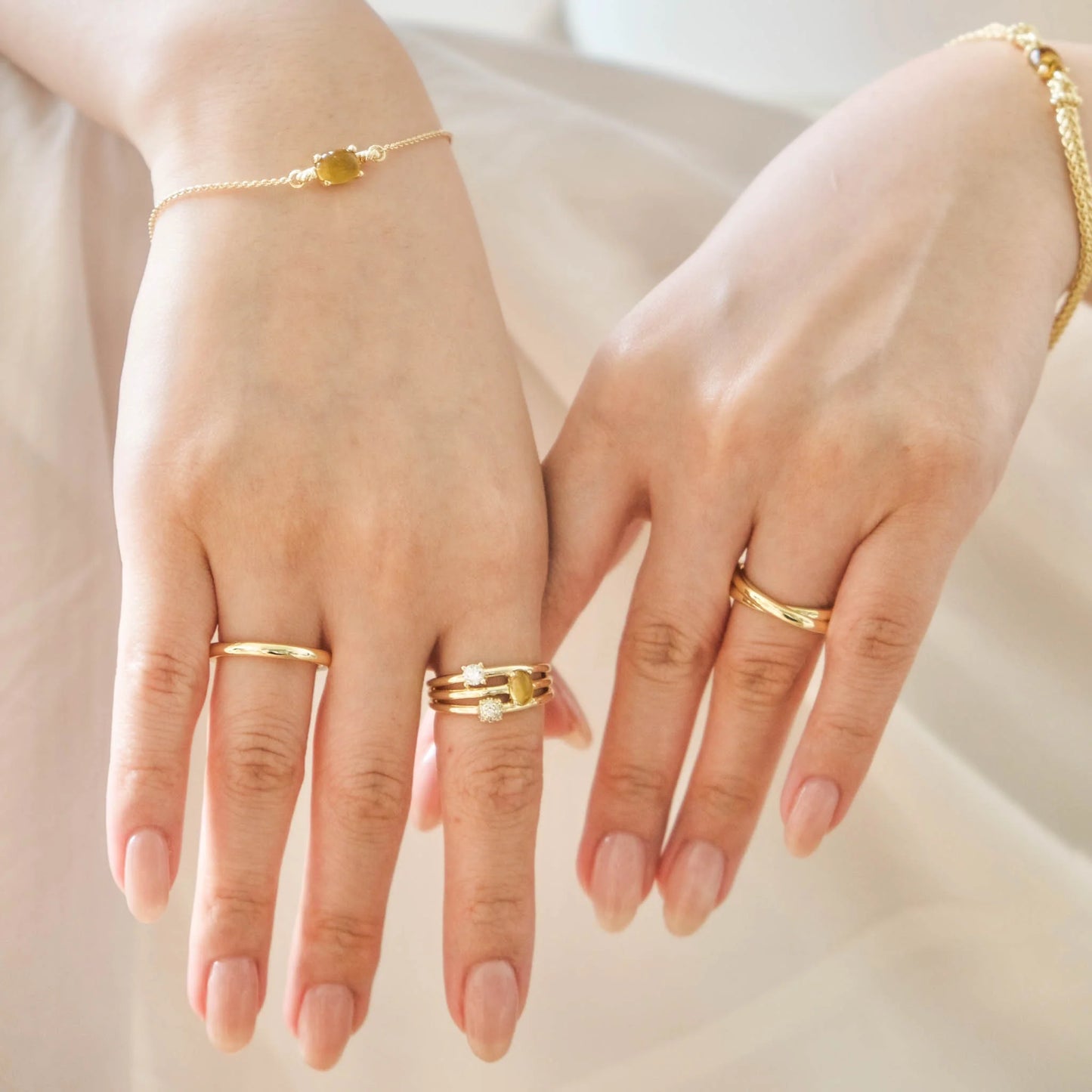 Gisser Golden Crossing Bold Bands Ring