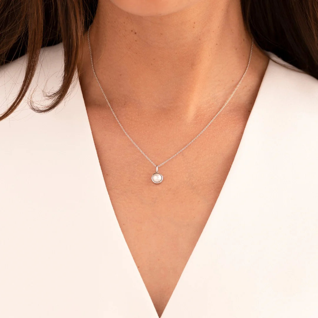 Silver Bold Pearl Necklace