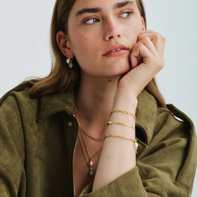 Gold Significant Pearl Bracelet