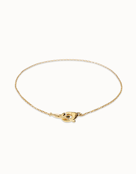 Necklace with interlaced carabiner detail