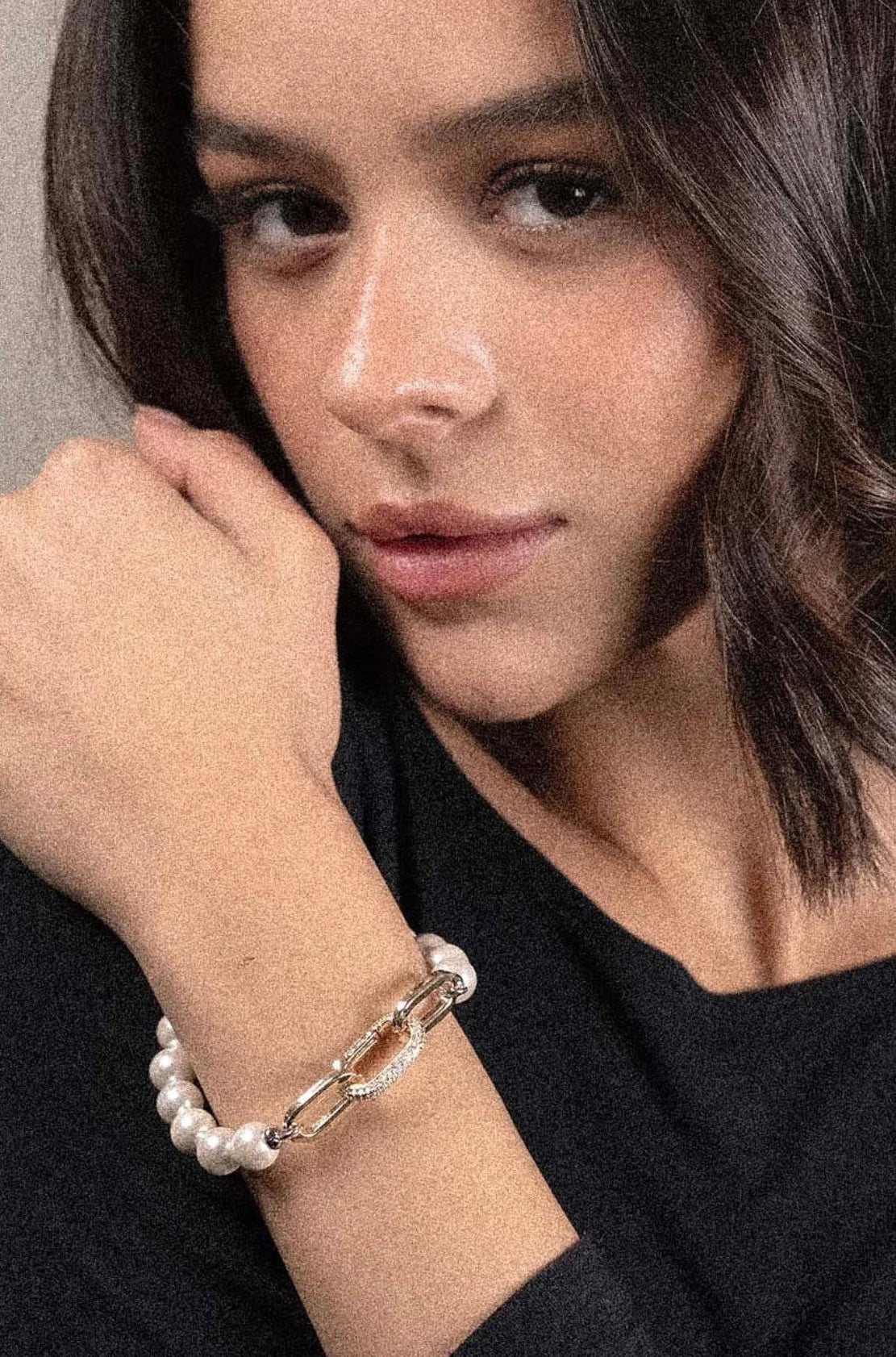 Pearl Bracelet with Silver Tone Clasp