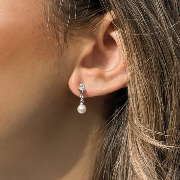 Malmo Rhodium Pearl Drop Earrings