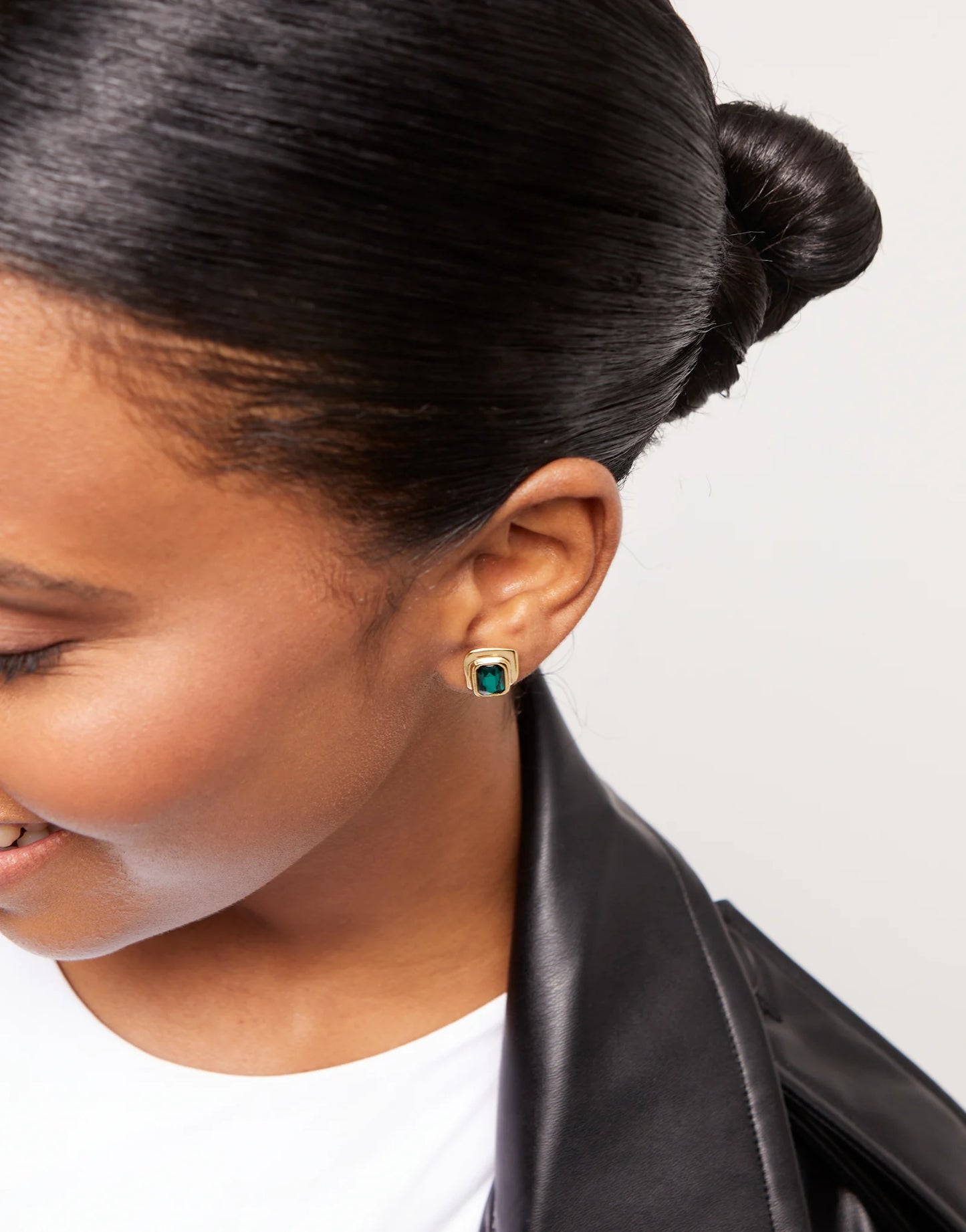 Golden Stud earrings with green crystal