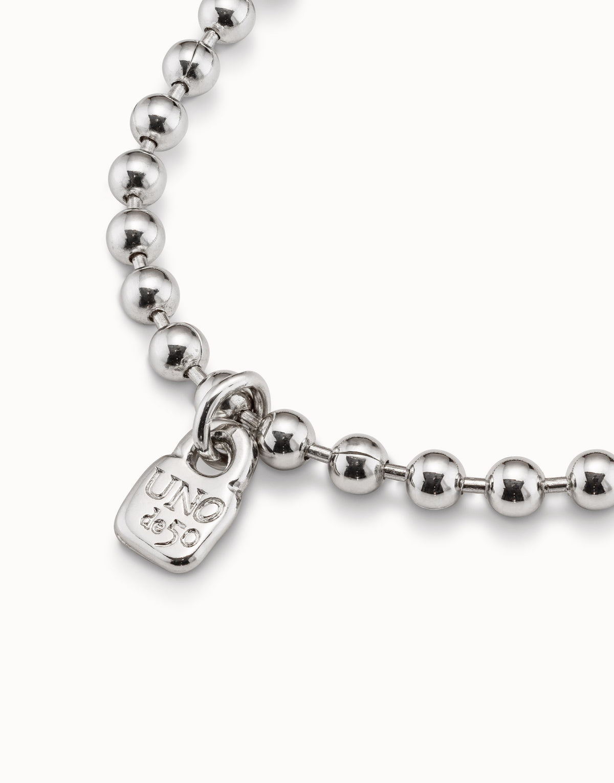 Beaded charm bracelet