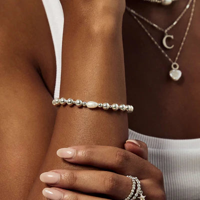 Feature Pearl Bracelet