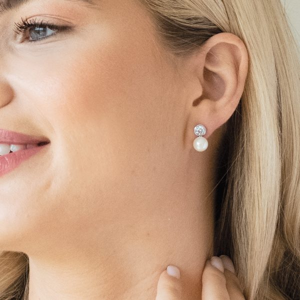 Portland Solitaire Crystal Pearl Earrings
