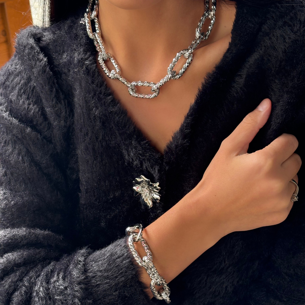 Diva Silver Tone Diamond Cut Link Necklace