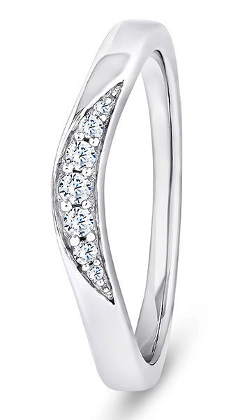 Diamond Wave Channel Set Band