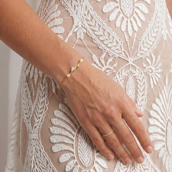 Woodstock Gold Crystal Pearl Bracelet