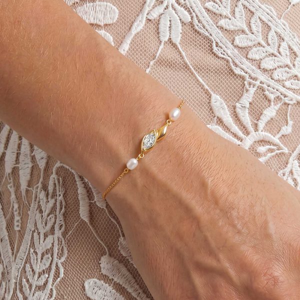 Woodstock Gold Crystal Pearl Bracelet